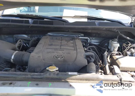 2016 Toyota Sequoia Sr5 5.7L V8 из США, поврежденный, VIN 5TDBW5G15GS137610